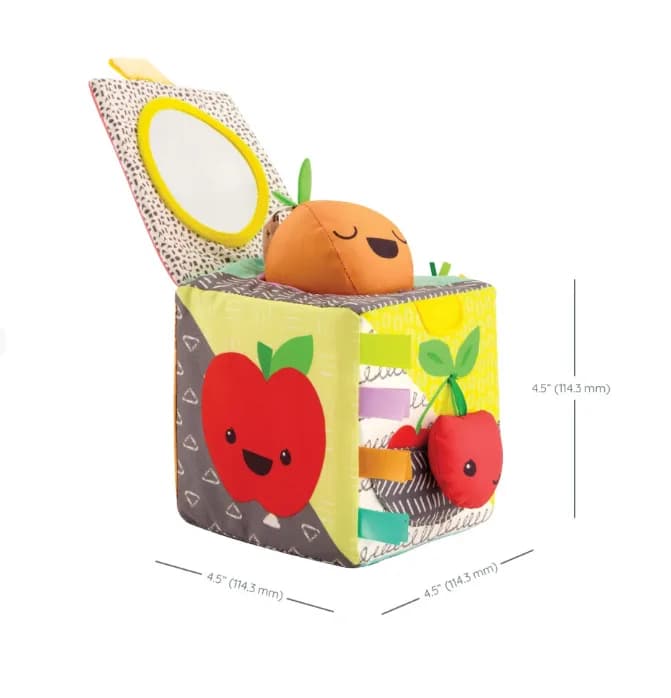 INFANTINO Peek Seek Sensory Cube 2